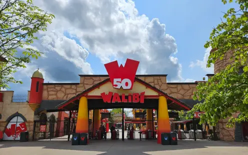 Walibi Belgium - Closed, 10:00am–6:00pm