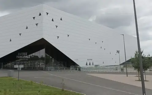 Futuroscope - Closed, 9:45am–10:00pm
